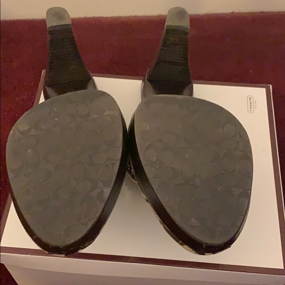 Coach shoes - Picture 2 of 4